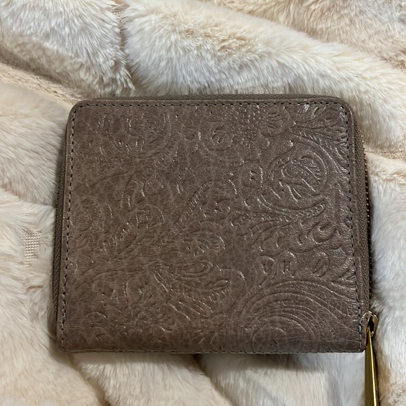 Margot New York Cyrus Slim Zip Around Wristlet Wallet Clutch Gray Tooled Leather - Picture 5 of 6
